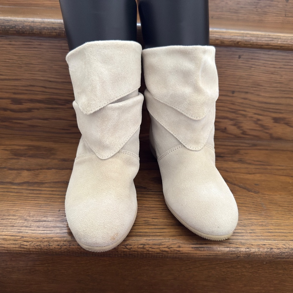 Cream Suede Booties Armadillo - Picture 4 of 8